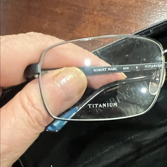 Robert Marc Silver Eyeglasses with Case - Picture 3 of 6